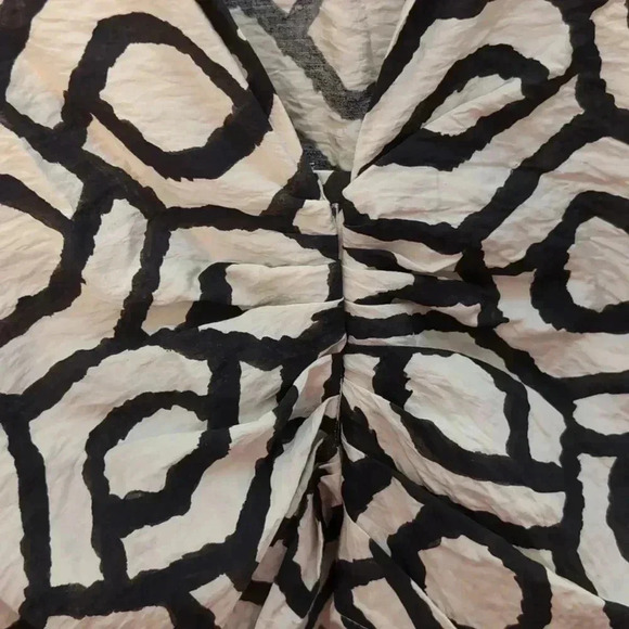 H&M Womens Patterned Blouse with Collar - Picture 3 of 8